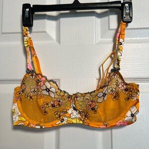 NWOT Savage X Fenty Mod Poppy Lace Balconette